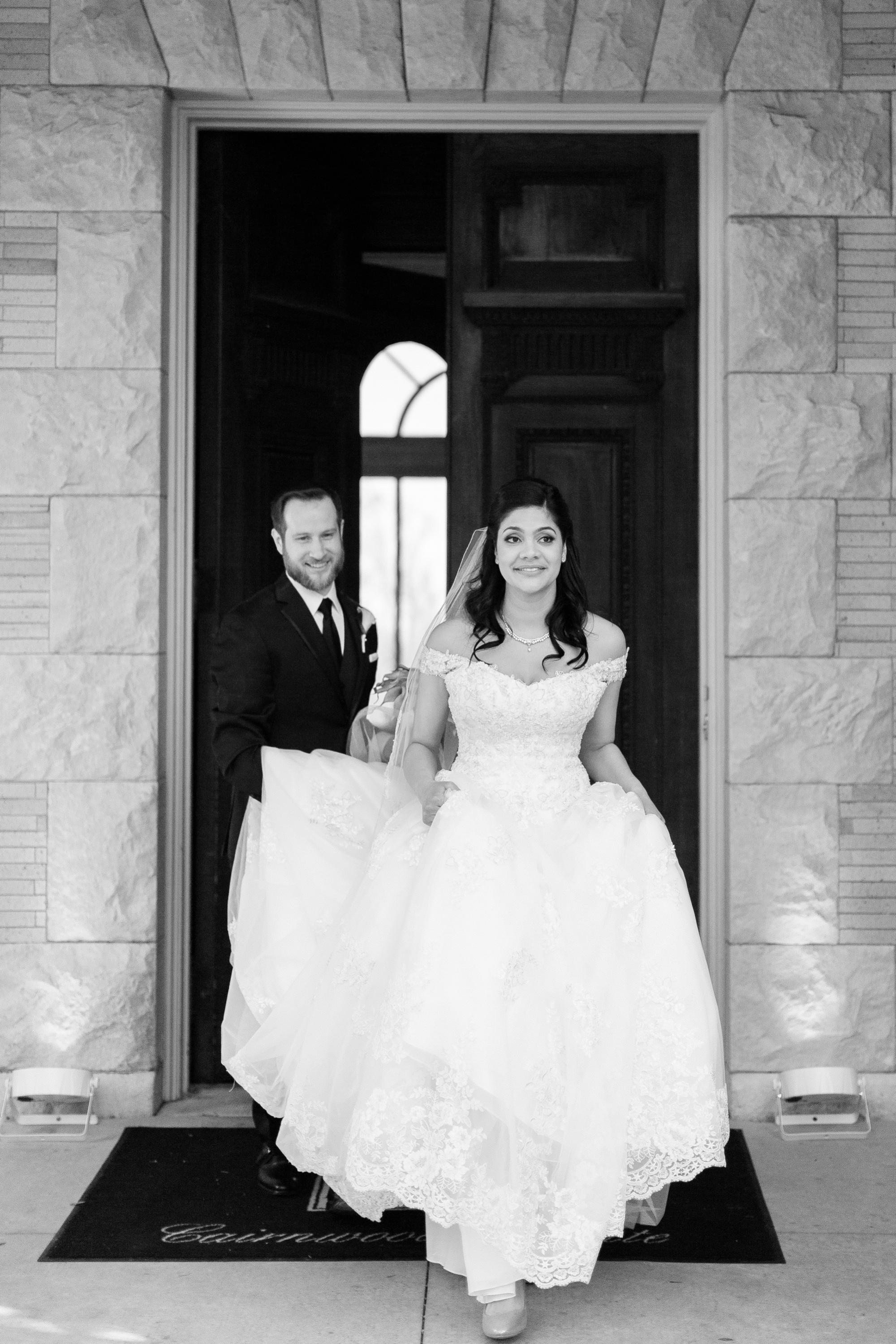 Cairnwood Estate bride and groom